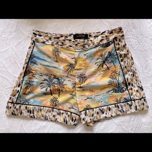 Le Superbe Voyage Tropical Print Short